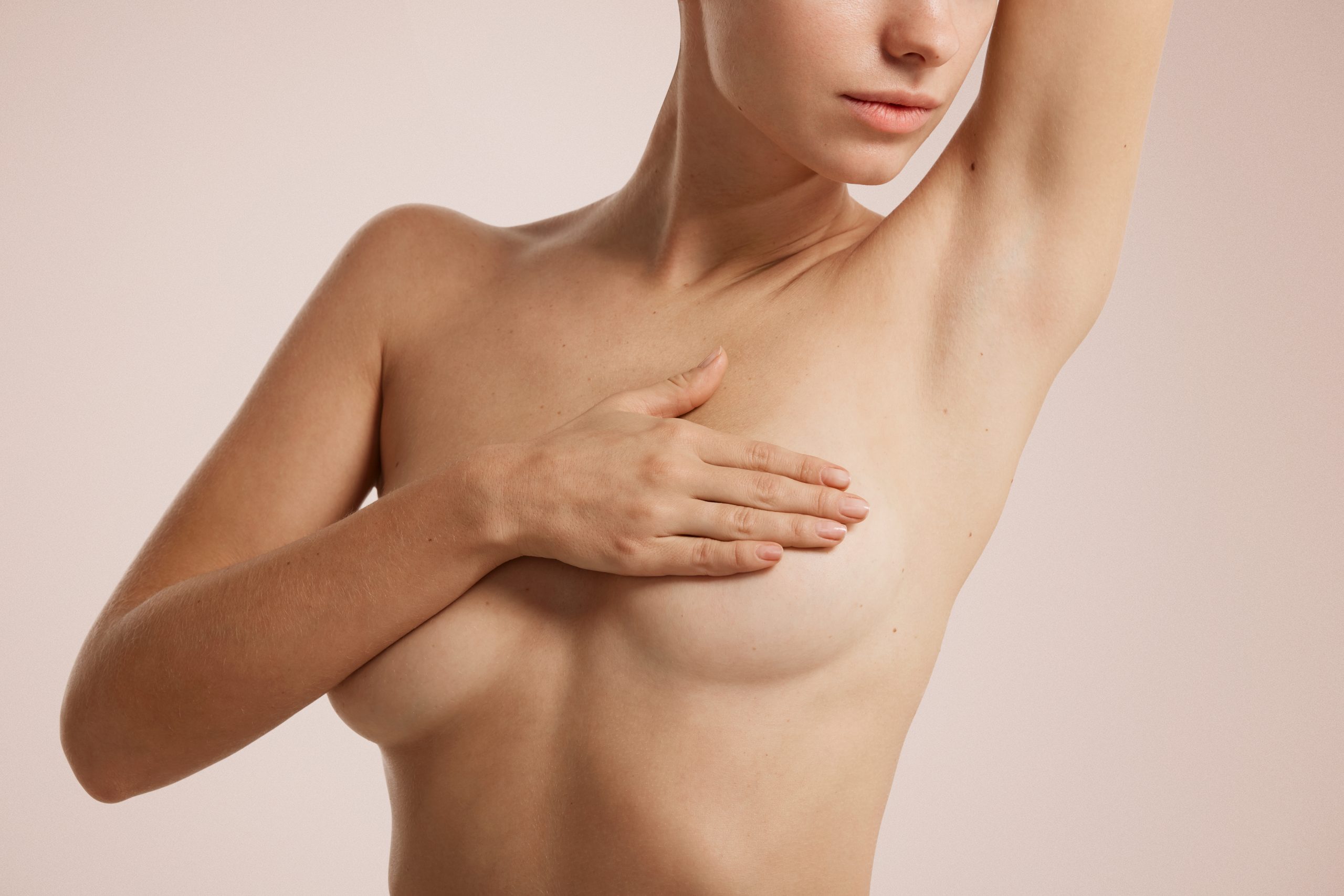 Breast Asymmetry: What it is, causes and treatment 